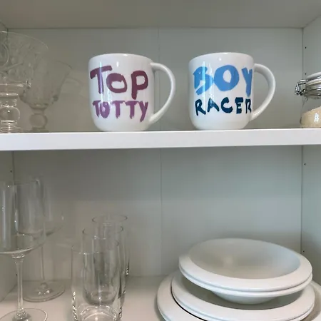 Pepleri In Apartamento *